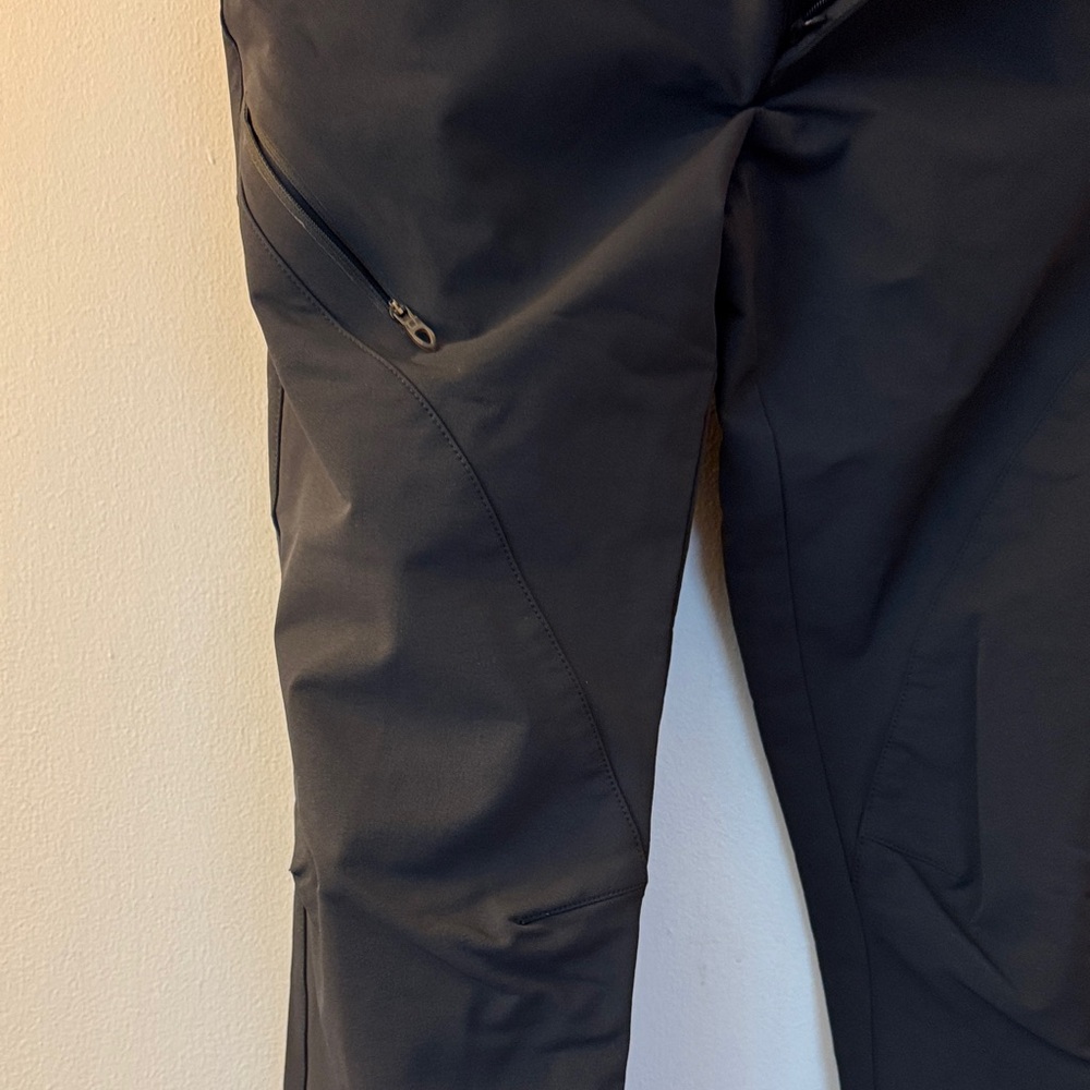 Eastern Mountain Sports Women’s Black Outdoor Athletic Pants - Picture 13 of 13